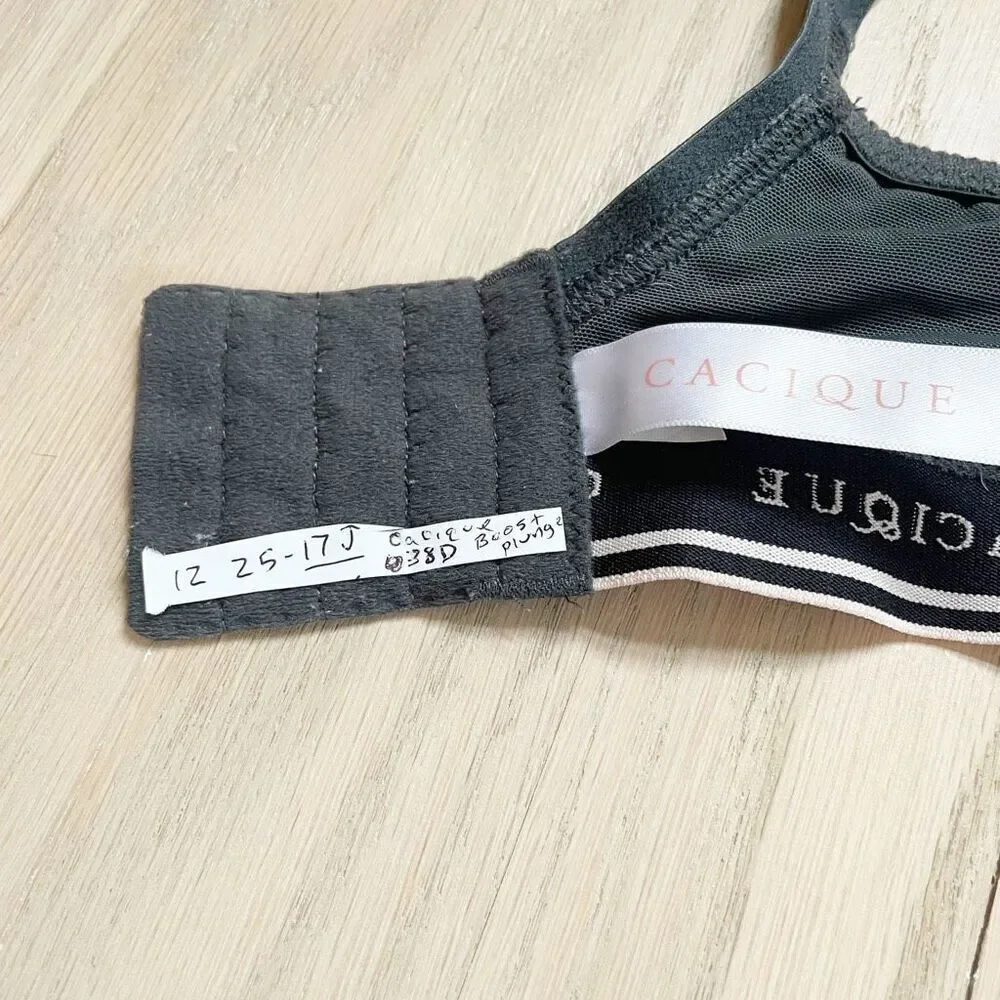 BUY 1 GET 1 FREE Cacique 38D boost plunge gray